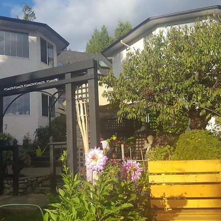 By The Sea Bnb, Sidney Victoria Bc Bagian luar foto
