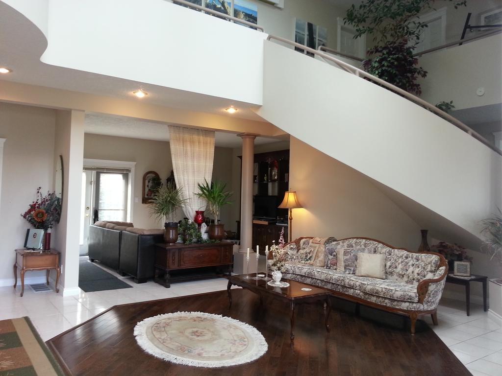 By The Sea Bnb, Sidney Victoria Bc Bagian luar foto