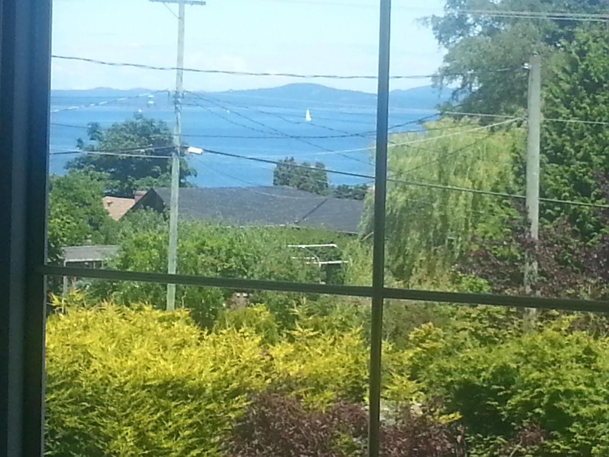 By The Sea Bnb, Sidney Victoria Bc Bagian luar foto