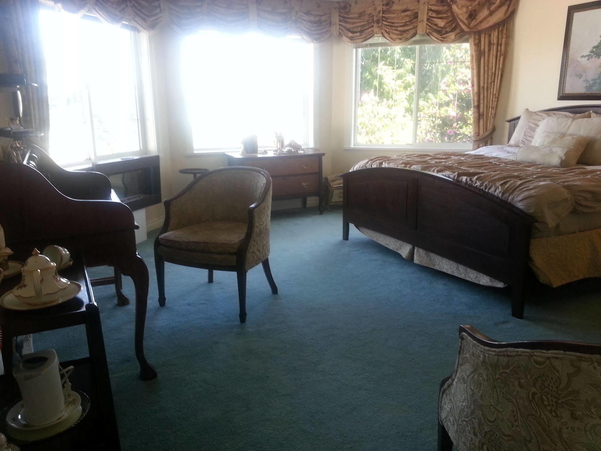 By The Sea Bnb, Sidney Victoria Bc Bagian luar foto