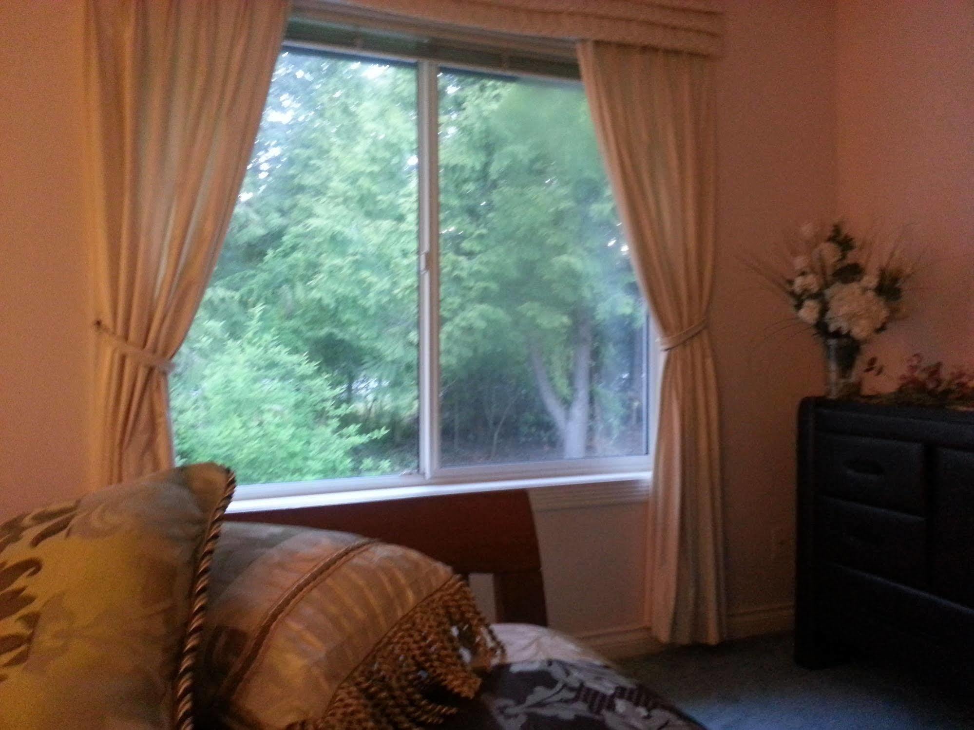 By The Sea Bnb, Sidney Victoria Bc Bagian luar foto