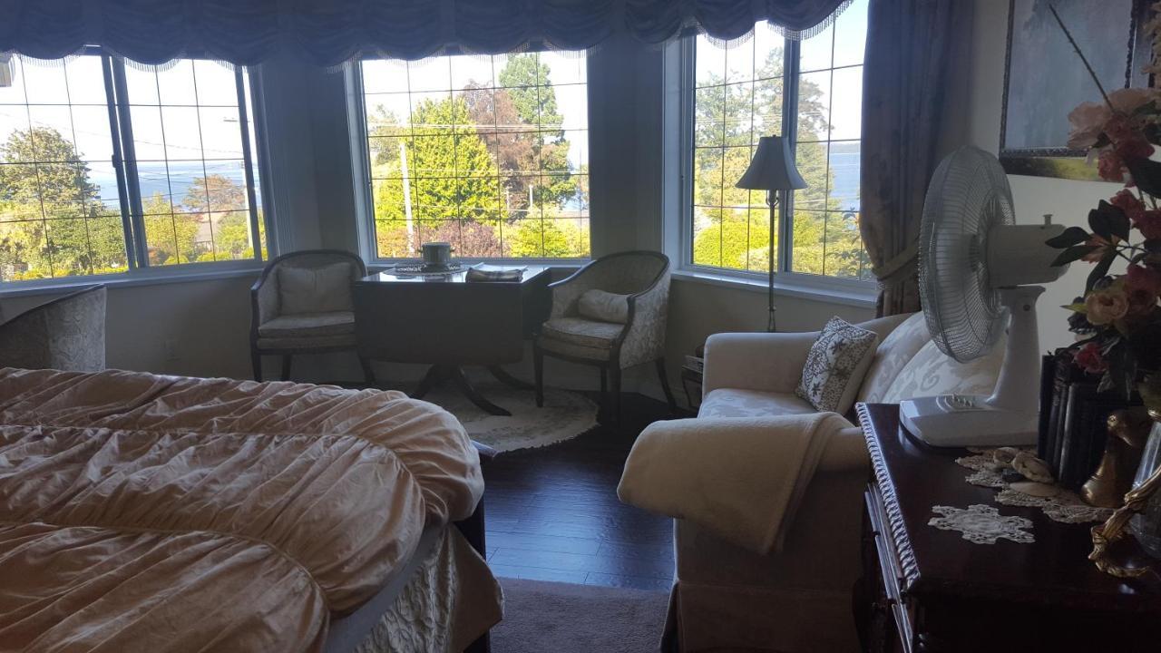 By The Sea Bnb, Sidney Victoria Bc Bagian luar foto