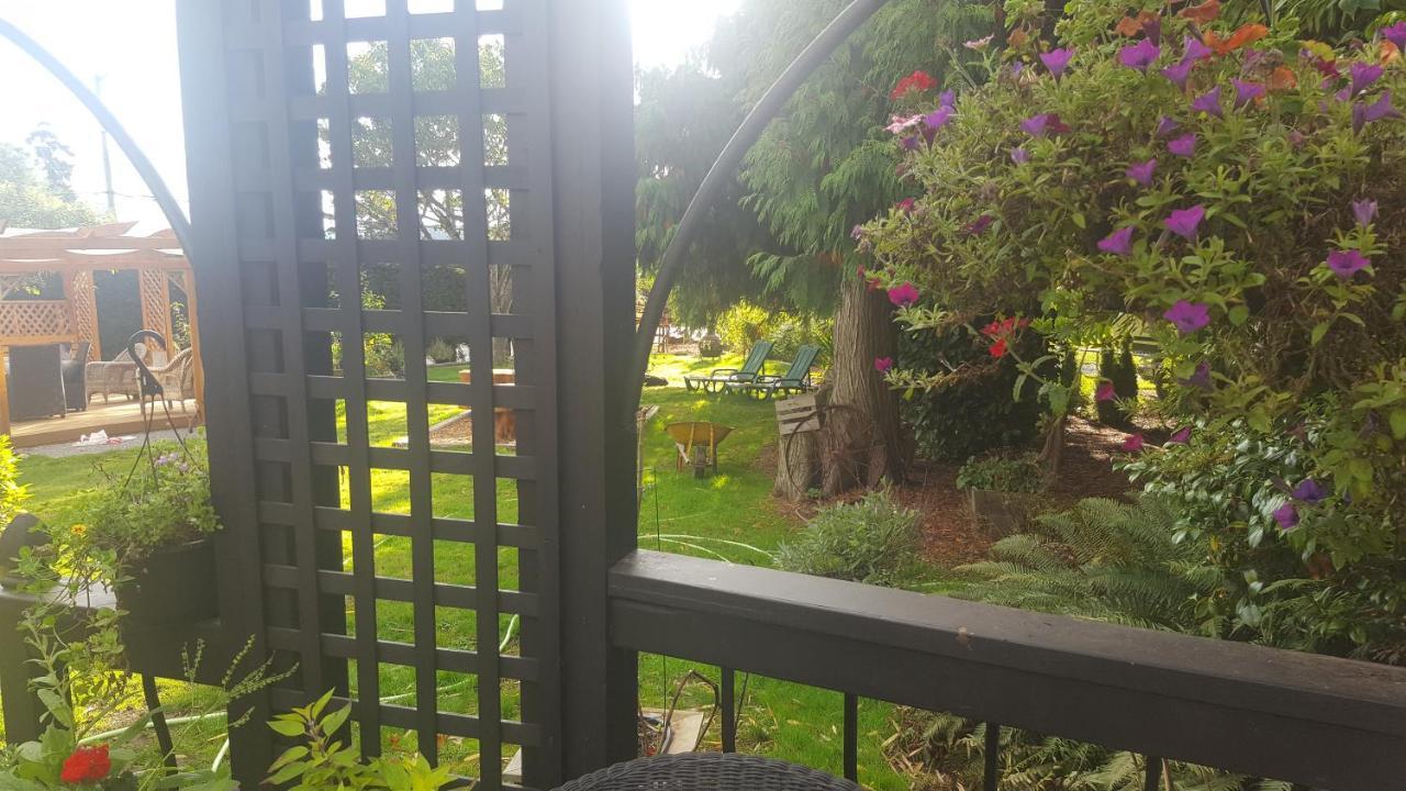 By The Sea Bnb, Sidney Victoria Bc Bagian luar foto