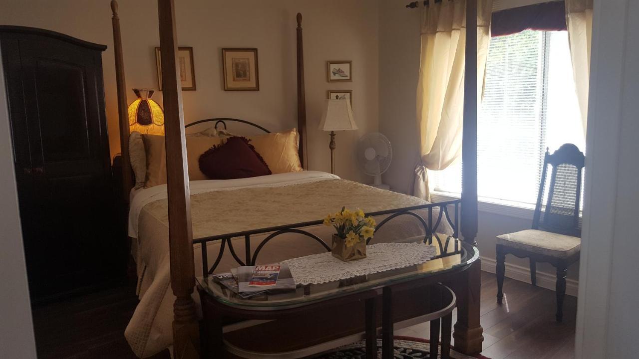 By The Sea Bnb, Sidney Victoria Bc Bagian luar foto